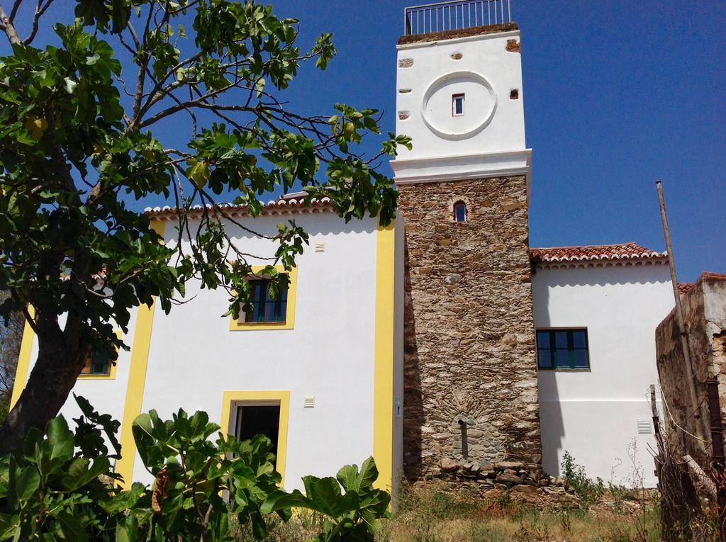 Gasthaus Casa Da Torre Minas de São Domingos Exterior foto